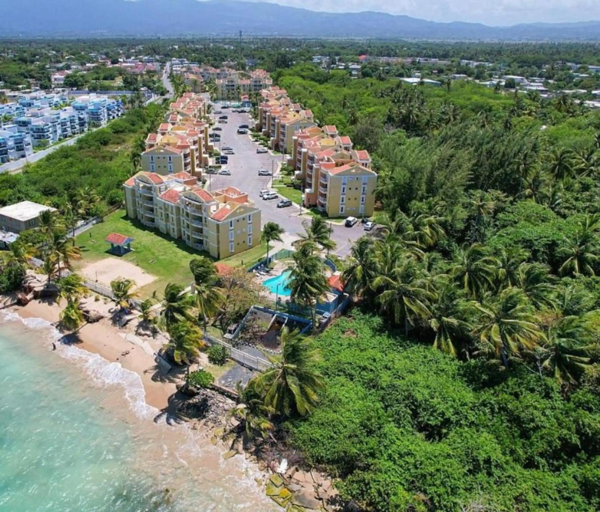 Villas Del Mar Beach Resort Loiza Exterior photo